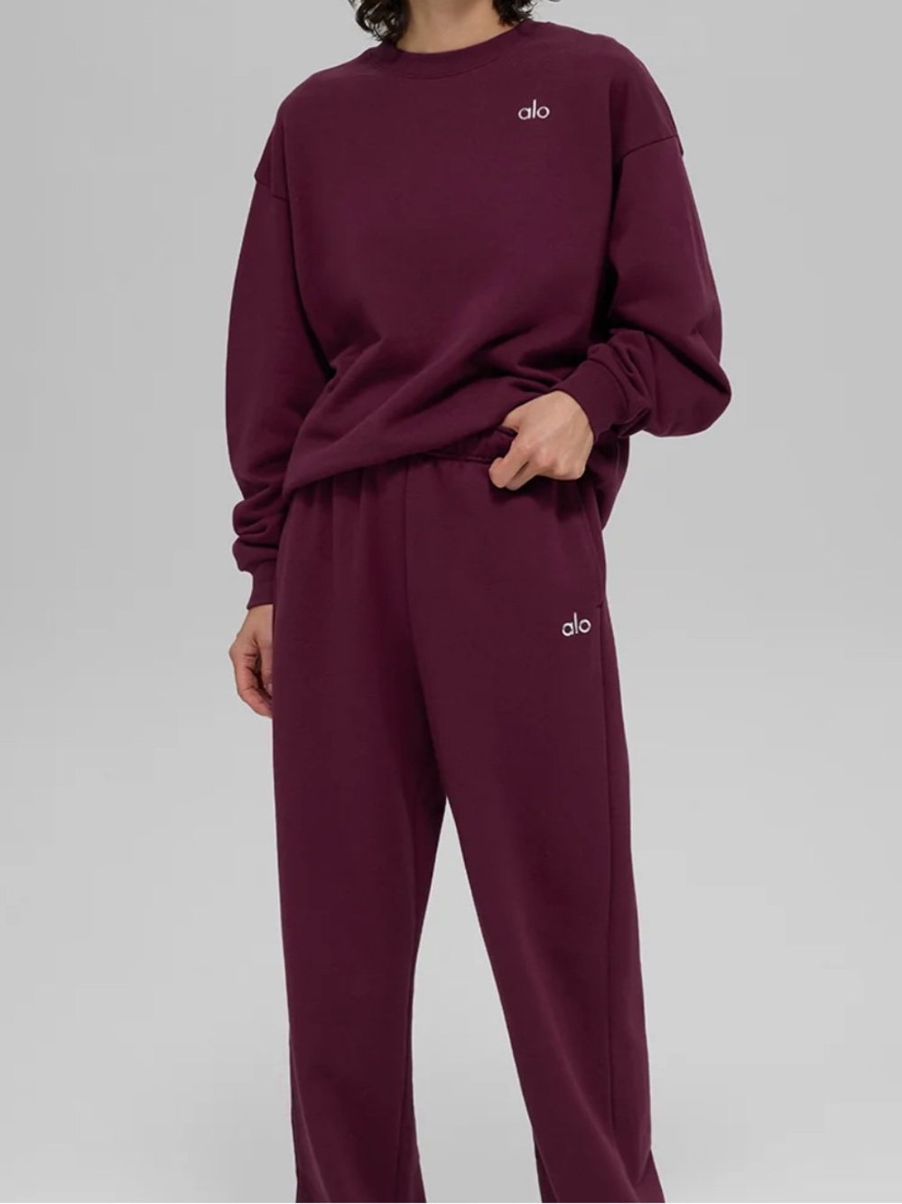ALO 2 piece set — sweatshirt & sweatpants in burgundy